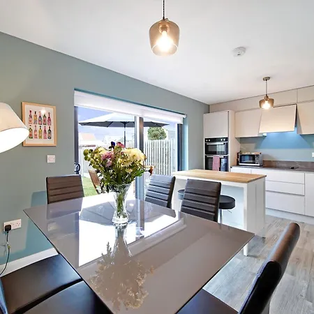 Westpoint בית נופש *